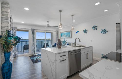 Sunset Paradise - Find yourself in Tampa - Photo 22