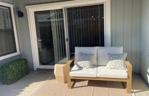 Quiet Community, Stylish Escape - Photo 29