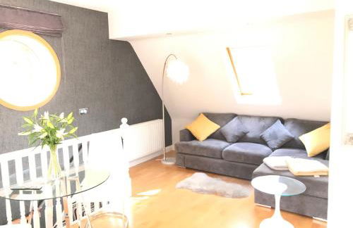 Luxury, private, secure self-contained Coach House, near Wythall and close to the NEC - Foto 14