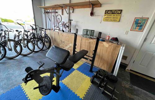 Waterfront retreat minutes from the beach - Foto 20