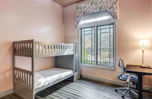 Pool, Peacocks and Views! Lavish Retreat in Gilroy - Foto 28