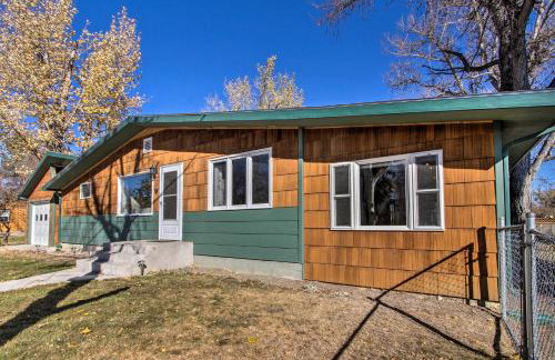 Cozy Choteau Home with Fire Pit, Grill, Yard! - Foto 2