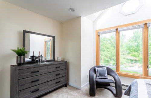 Redwood Retreat in Windham - minutes to Mtn! - Foto 13