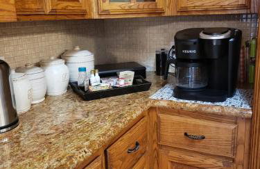 The Monarch - Foto 43