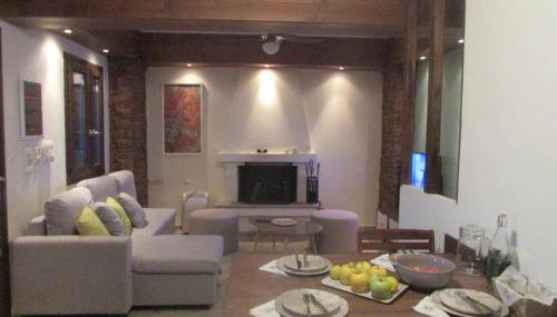 Το Σπιτι με την Σπηλιά - Foto 4