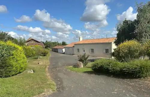 Lovely Holiday Home in Loire for 10 - Photo 26