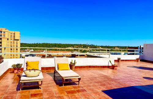 WONDERFUL PENTHOUSE BY THE SEA - Photo 4