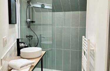 Émeraude Lumineux T3 au cœur du village, à 5 min des plages - Foto 3