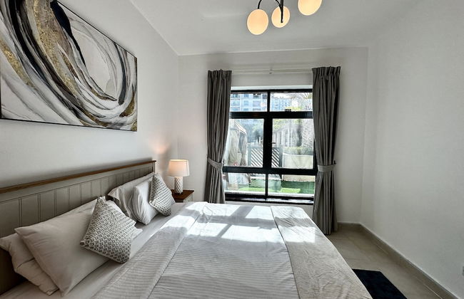 Lux BnB Travo Tower I Private Garden I Lake View - Photo 1