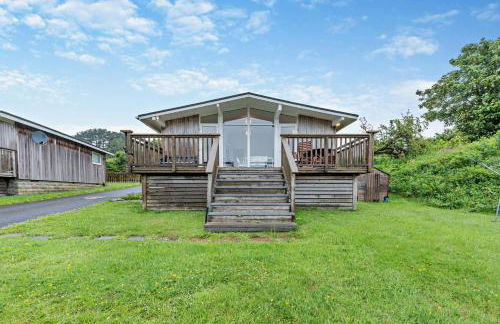 3 Bed in Burton oc-m29513 - Photo 2