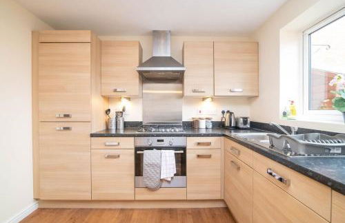 Quiet and Lovely 3-bed house parking and garden - Foto 4