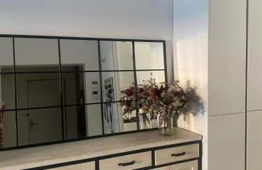 Casa grande y céntrica con piscina en zona peatonal - Photo 8