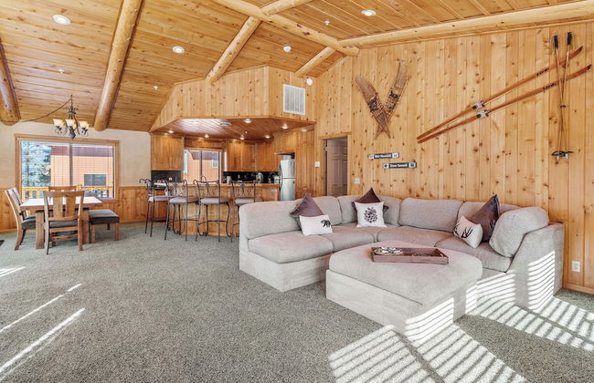 Ursa Major Retreat - Photo 1