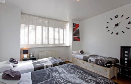 Juzz Holiday Lets - Foto 12