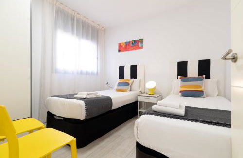 Castell Beach Aparthotel - Photo 69