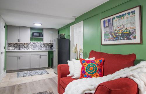 Exceptional & Central, Garden Suite, Top Amenities & Care! - Foto 1