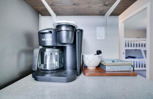 Experience Four Seasons in the Poconos - hot tub, lakeview - Foto 17