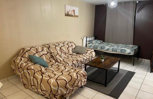 Agréable maison proche Gare avec parking gratuit - Foto 3