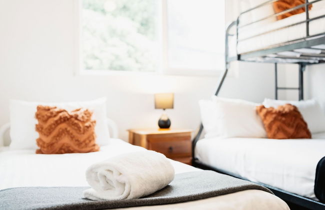 Premalaya - Photo 16