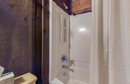 Log Ski Lodge - Photo 15