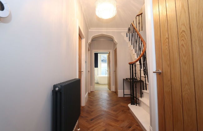 Dollar Apartments at 41 - Photo 1