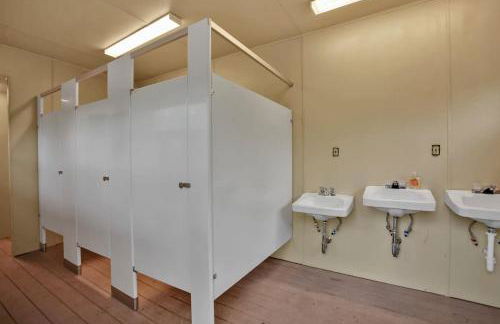 Water & Electric Site 30 Amp Pull trough up to 27 - Foto 15