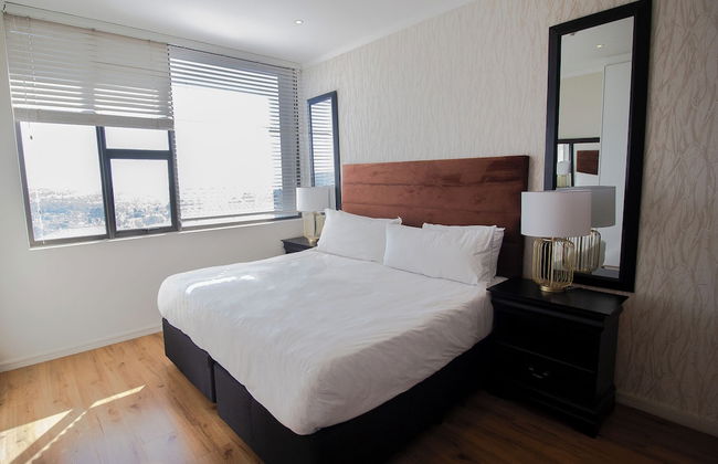 Sandton Smart Apartment Eighteen - Photo 5