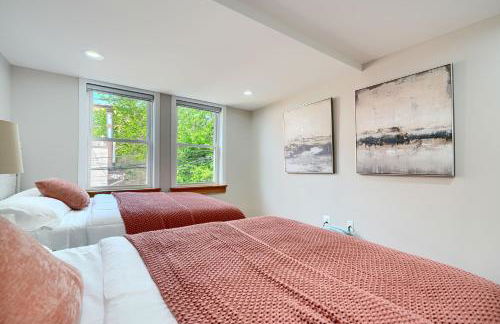 Cozy FedHill Gem plus Parking and Walk to Harbor and Stadiums - Foto 49