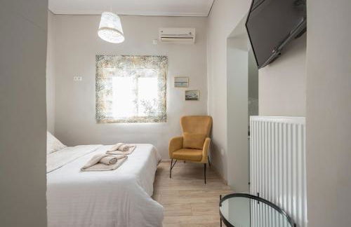 In the center of Messolonghi - Photo 5