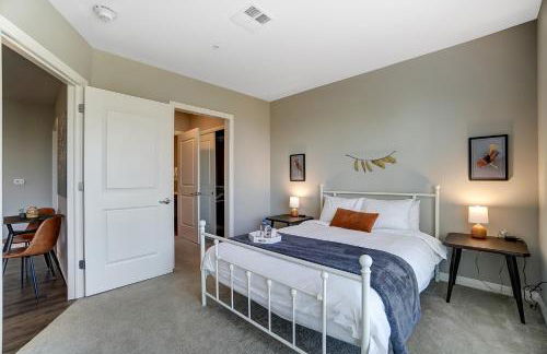 The Urban Oasis Garage Parking Walk-In Shower - Foto 42