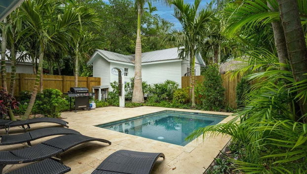 Coconut Palm by Brightwild Island Home w Pool - Foto 2, Quarto