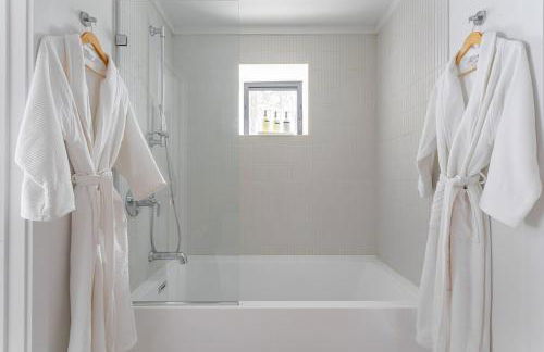 Modern A-Frame Catskills Hot Tub & Fireplace - Foto 41