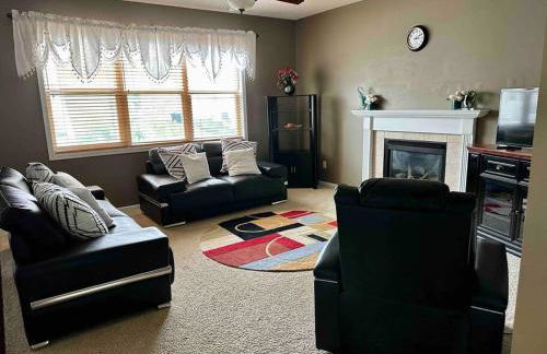 The Falmouth Villa with Peloton Bike - Foto 16