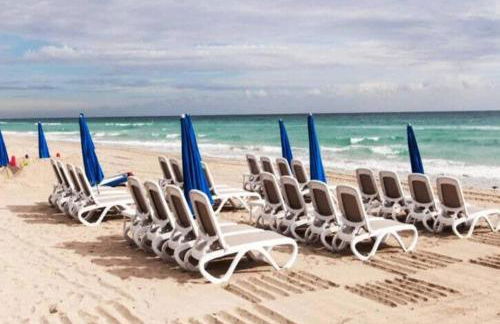 Beachfront Resort - Pool - Ocean View Balcony- Gym - Foto 43