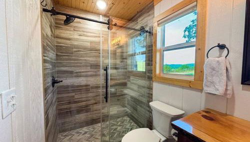 Peaceful Cabin-Breathtaking Views near Branson, MO - Foto 2, towels, Shower