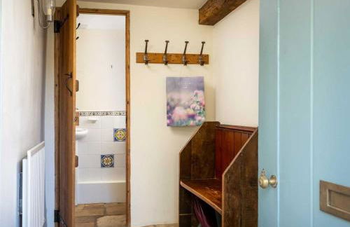 Hope Cottage - Photo 2