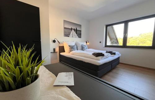 Ferienwohnung Sayntal - Blick auf Schloss Sayn - Foto 11