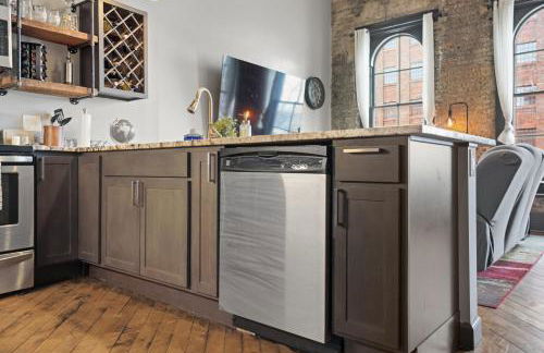 Speakeasy Attached, Walkable to Cavs, Flats, Casino - Foto 35