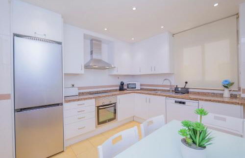 Amplio apartamento frente al mar - Photo 9