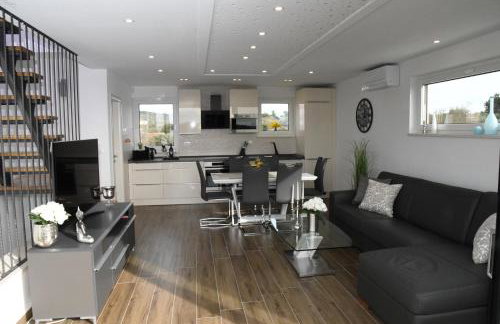 Holiday Luxury Resort Sundance - Photo 2