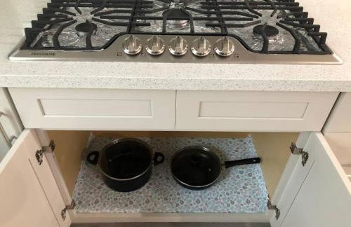 New! Modern Gated Summer Getaway Home - Foto 19