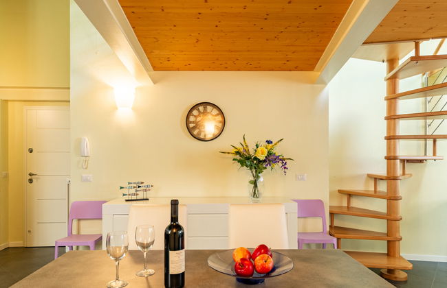 2 bedroom Apartment in Bellano - Photo 10