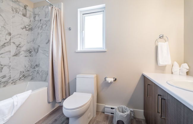 Pathfinder Camp Resorts Agassiz - Photo 55