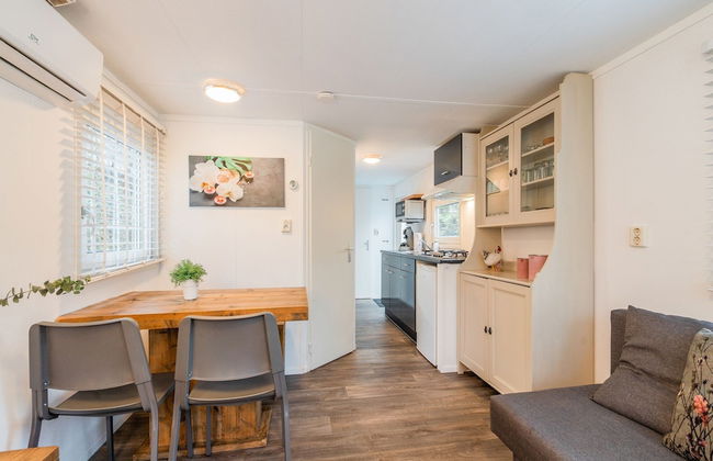 Beautiful Holiday Chalet in Emst With a Private Garden - Photo 17