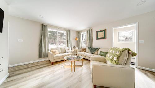 Walk to Lake Pet-Friendly Cottage in Jamestown! - Foto 5