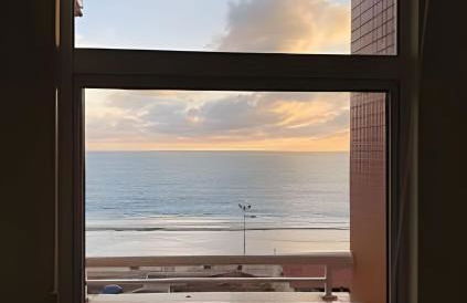 Flat praia a beira-mar - Foto 5