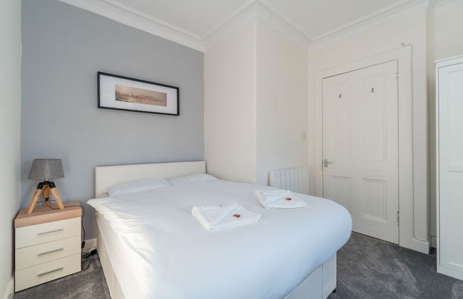 Silver Lining Charming Meadowbank Flat - Photo 5