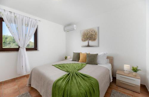 Modern Villa San Martino Heated Pool, Jacuzzi & Privacy - Foto 21