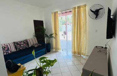 Charmoso e aconchegante espaço a 1 km da praia - Foto 9