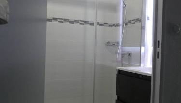 BEL APPARTEMENT RENOVE 6 PERSONNES, 1 CHAMBRE ET GARAGE - Foto 4